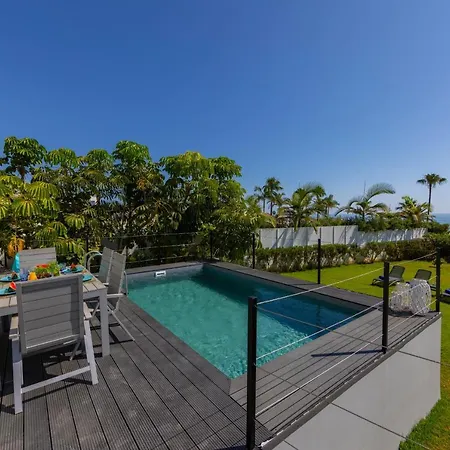 Sunrise Zen Seafront * بروتاراس