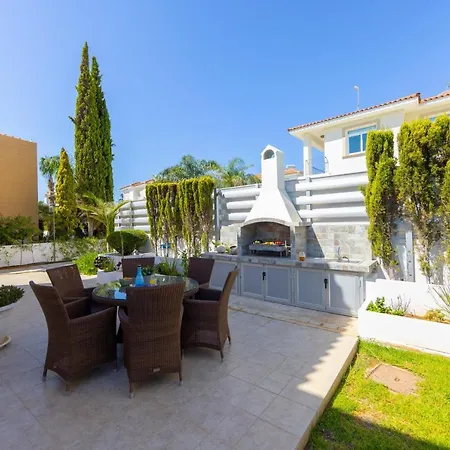 Sunrise Zen Seafront فيلة *