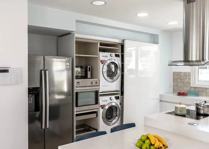 Sunrise Zen Seafront Vilă *