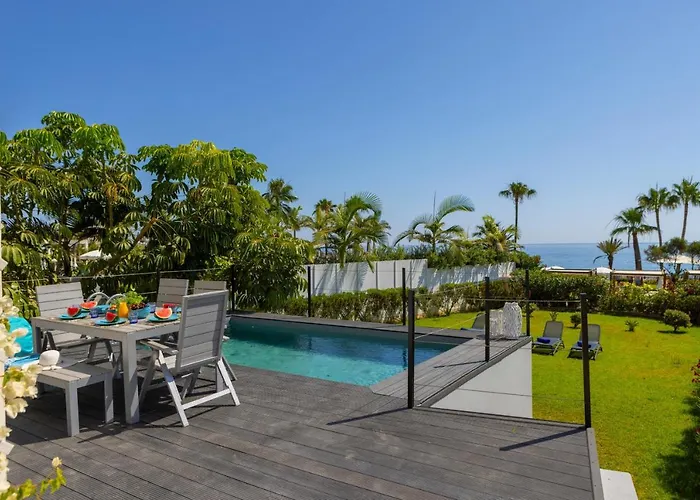 Villa Sunrise Zen Seafront Protaras