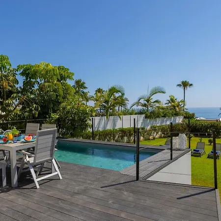 Villa Sunrise Zen Seafront Protaras