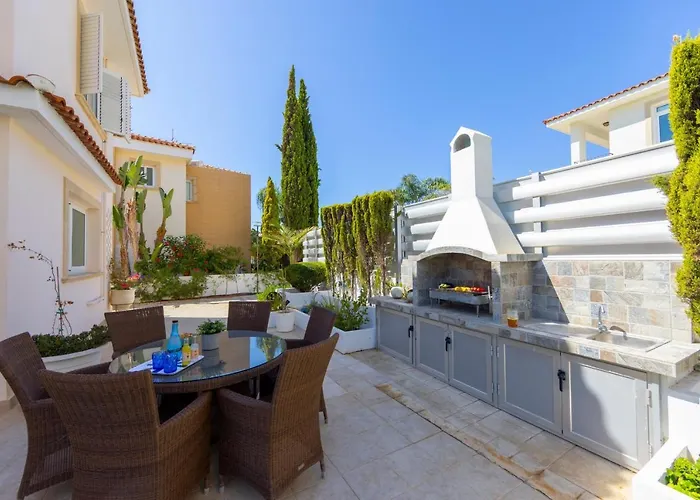 Sunrise Zen Seafront * Protaras