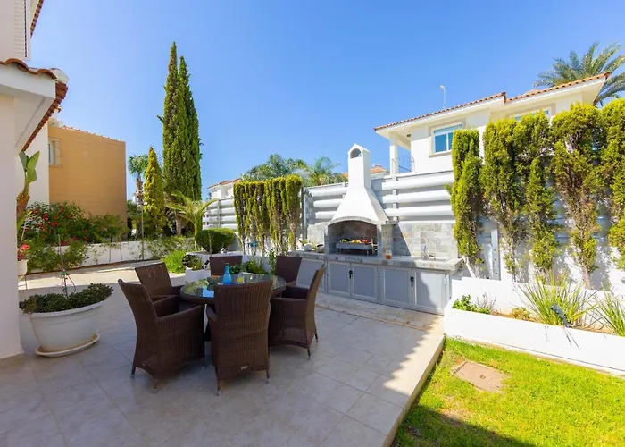 Sunrise Zen Seafront וילה *