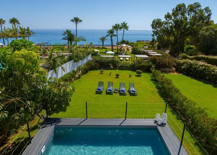 Sunrise Zen Seafront * פרוטאראס